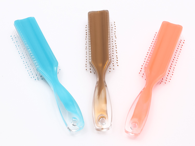 Spazzola per capelli con perno in nylon ventilato