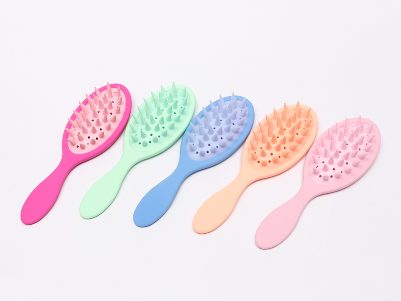 Spazzola districante per massaggio alla testa in silicone