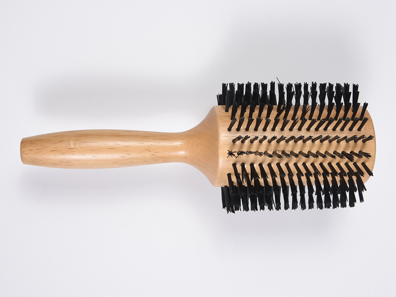 Spazzola per capelli rotonda in legno di bambù