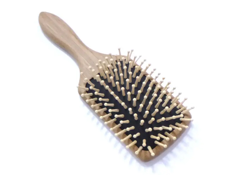 Spazzola per capelli districante in bambù