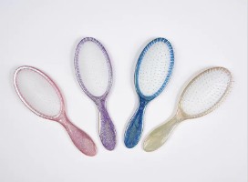 Quali precauzioni di sicurezza dovrebbero essere prese quando si utilizza una spazzola per capelli da massaggio?