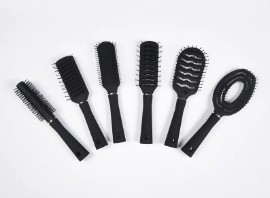 Una spazzola per capelli da massaggio aiuta contro la caduta dei capelli?